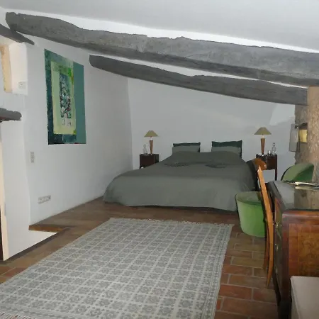 Guest house Le Jas Des Aiguiers Saint-Saturnin-les-Apt
