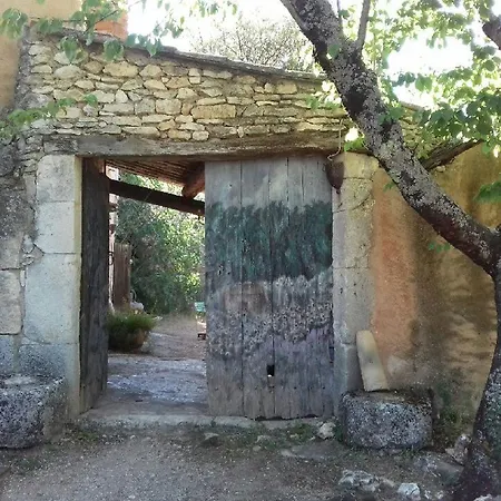Le Jas Des Aiguiers * Saint-Saturnin-les-Apt